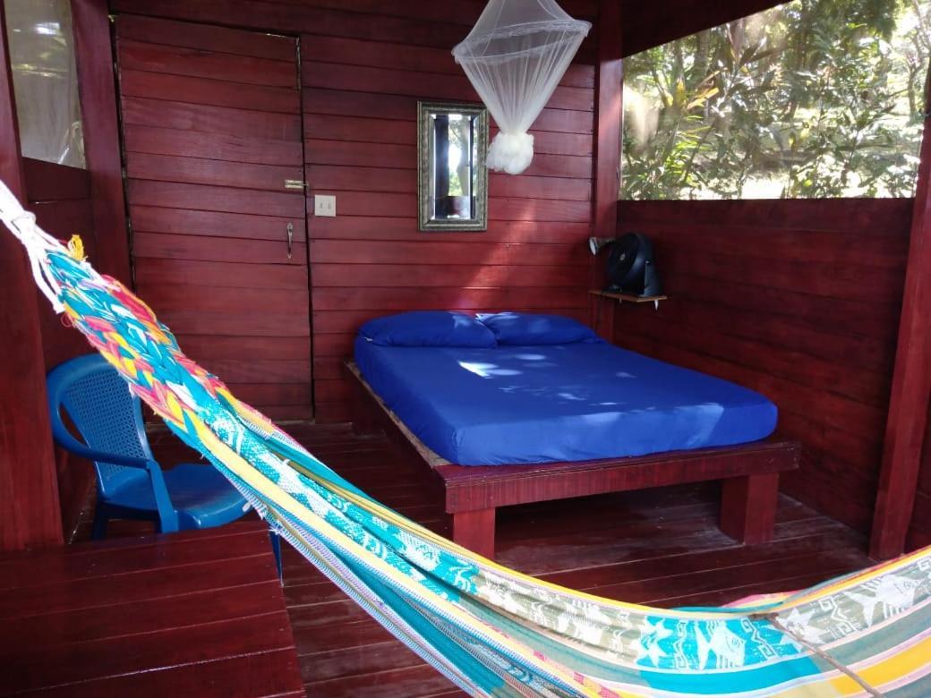 Howlers Bay Cabin And Camping Boca Chica Dış mekan fotoğraf